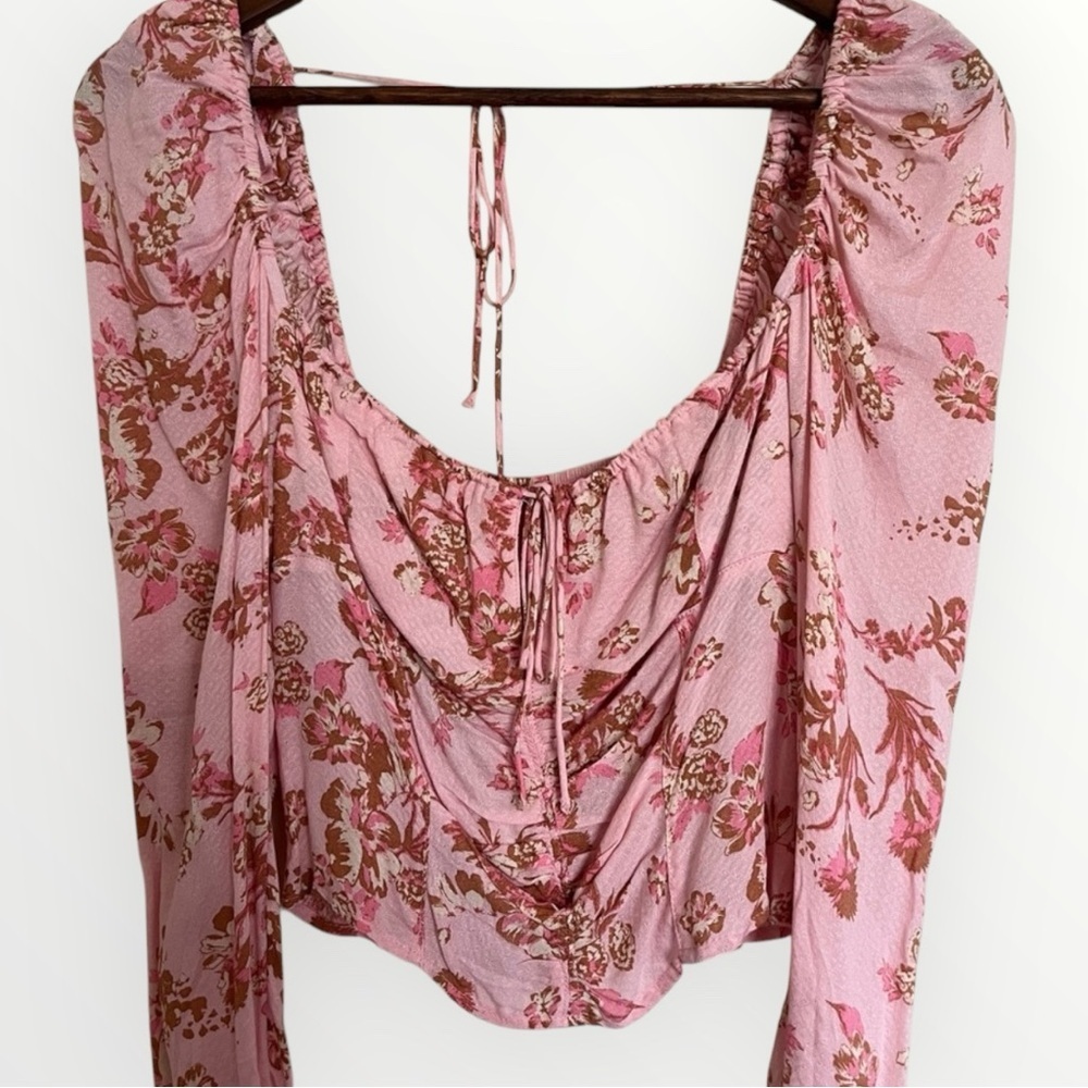 Free People Hilary Printed Top Size Small Pink Combo Smocked Back Blouse NEW - Picture 2 of 7